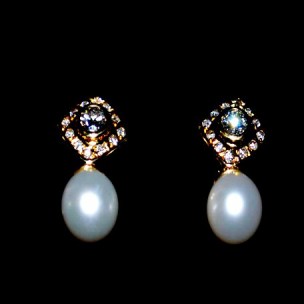 http://www.joyeriascuetara.com/185-thickbox/pendientes.jpg
