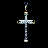 Cruz de oro y brillantes.