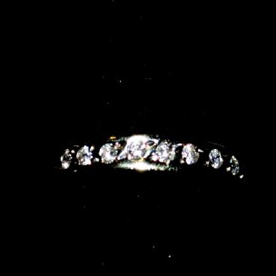 http://www.joyeriascuetara.com/200-thickbox/sortija-de-oro-y-brillantes.jpg