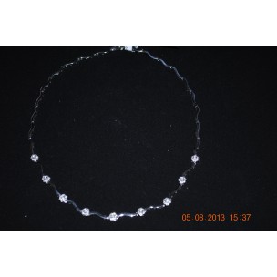 http://www.joyeriascuetara.com/231-thickbox/gargantilla-oro-blanco-y-brillantes.jpg