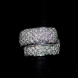 http://www.joyeriascuetara.com/269-thickbox/sortija-de-oro-blanco-y-brillantes.jpg